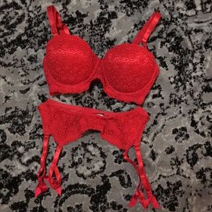 Fredricks sexy bralette and garter